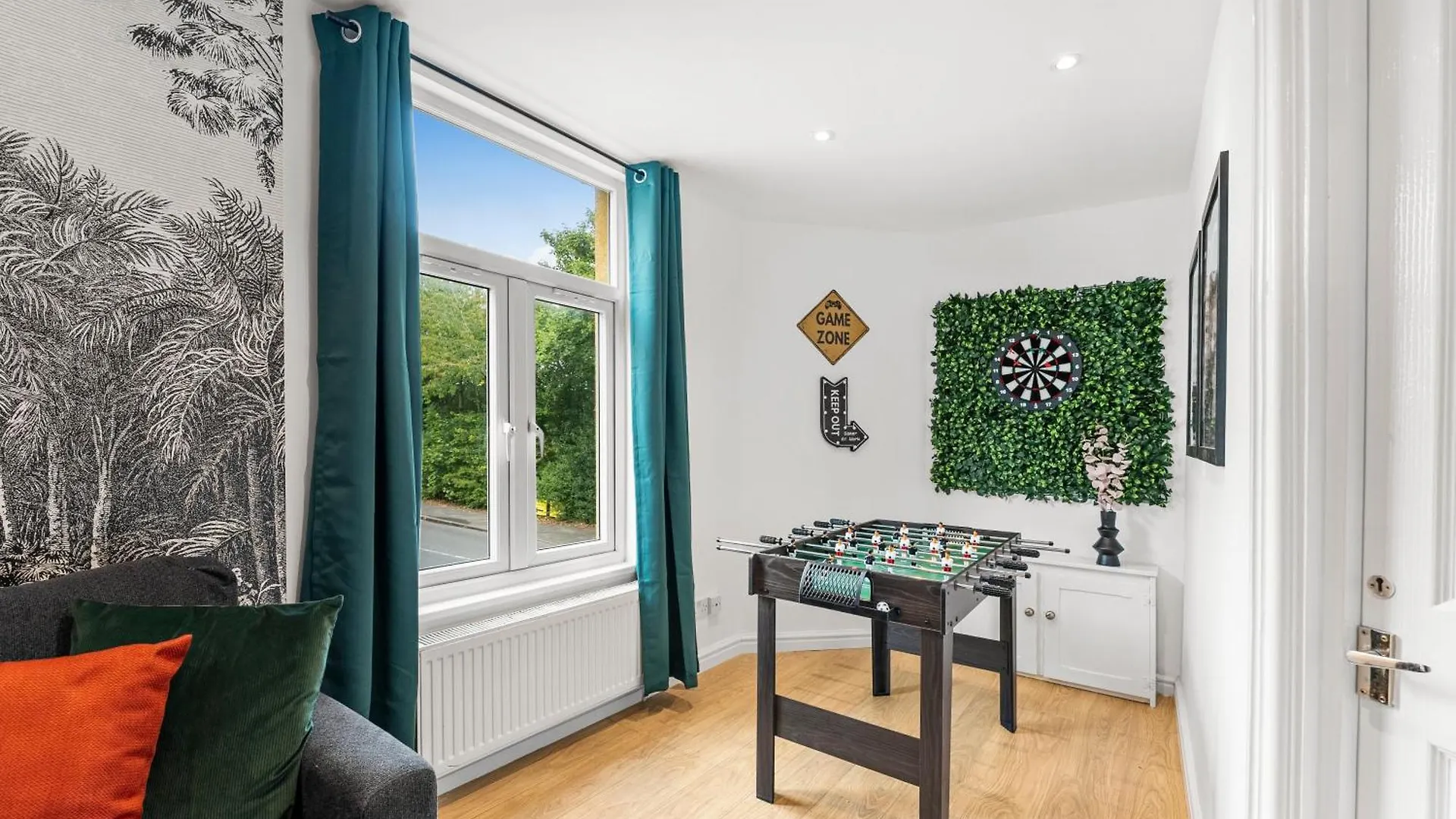 Boutique Abode - Games Room Bristol 0*,  United Kingdom